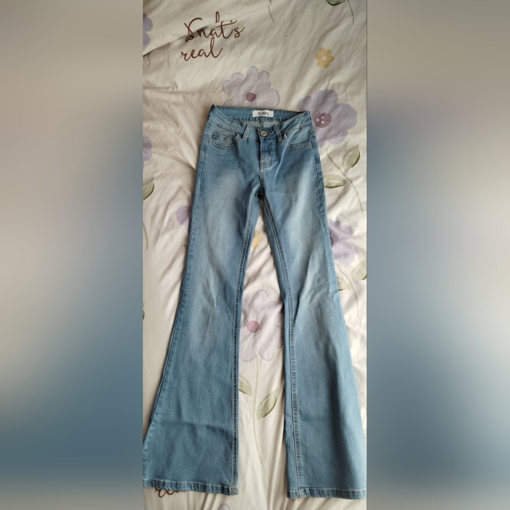 Flared jeans